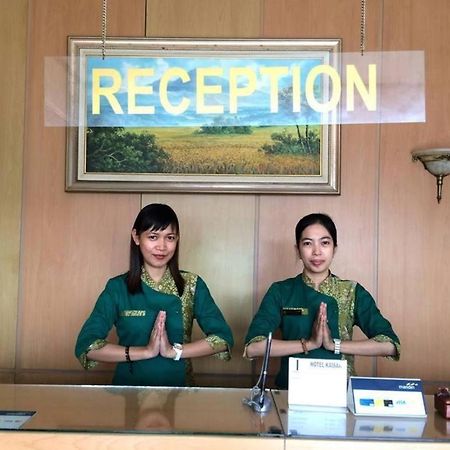Hotel Kaisar Tarakan Ngoại thất bức ảnh