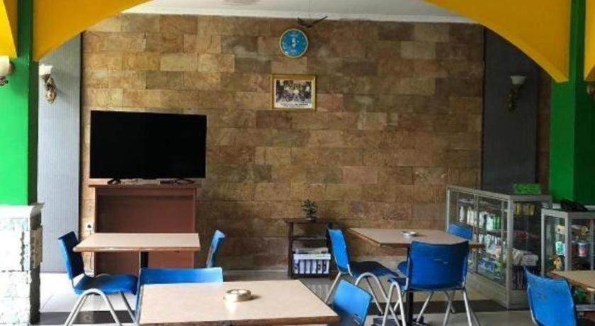 Hotel Kaisar Tarakan Ngoại thất bức ảnh